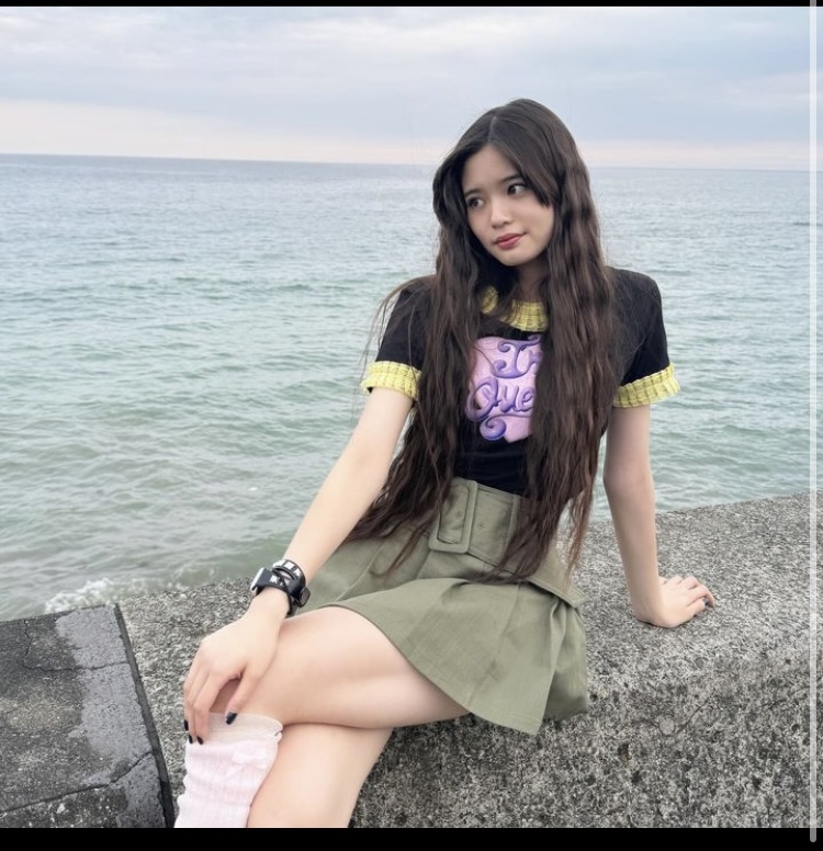 原田都愛ふともも2.jpg
