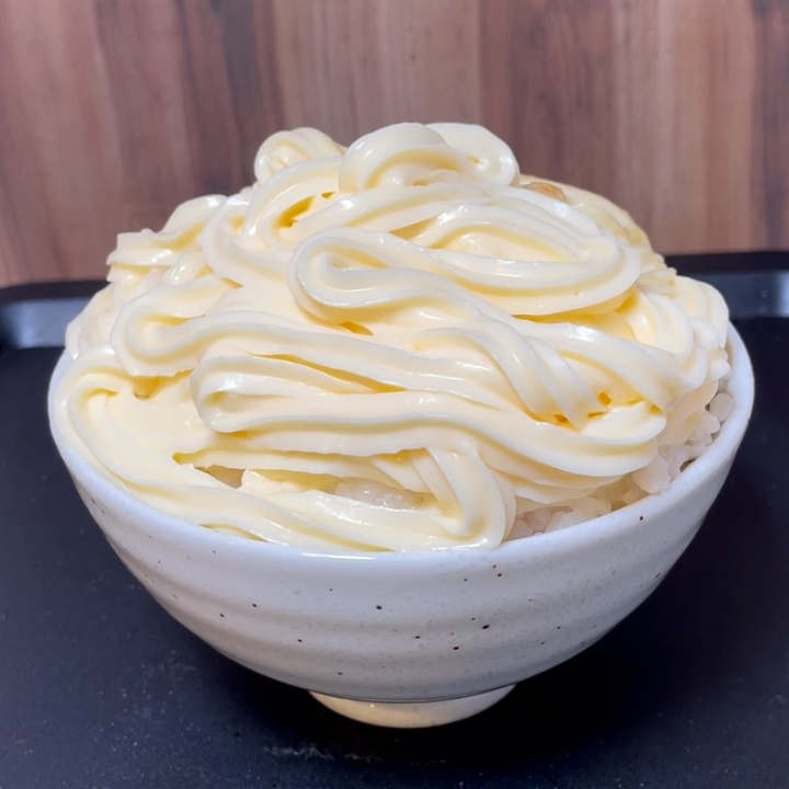 MAYONNAISE HIJIKATA.jpg