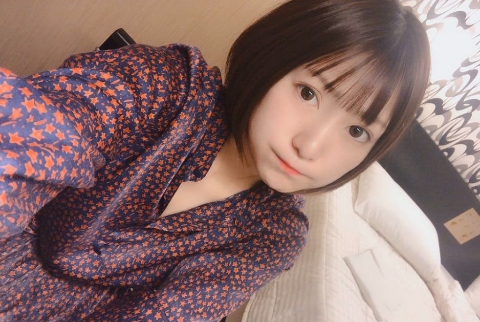 丸の内OLレイナ.jpg