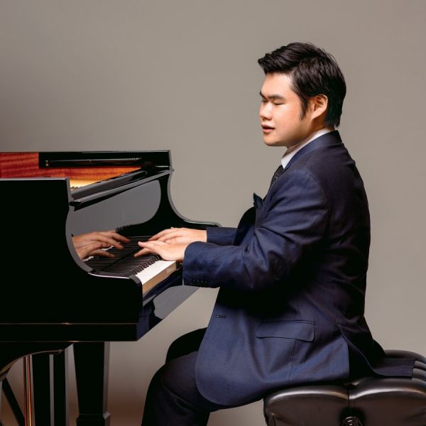 ファイル:Nobuyuki Tsujii Official Channel.jpg