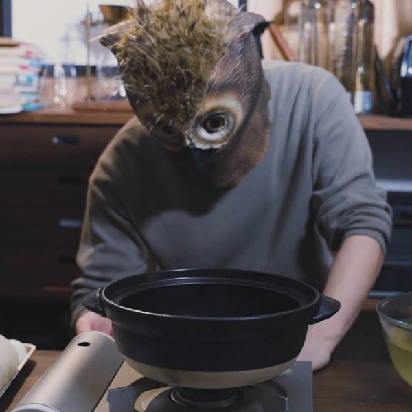 ファイル:Genの本棚食堂.jpg