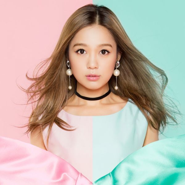 ファイル:西野カナ-Official-YouTube-Channel.jpg