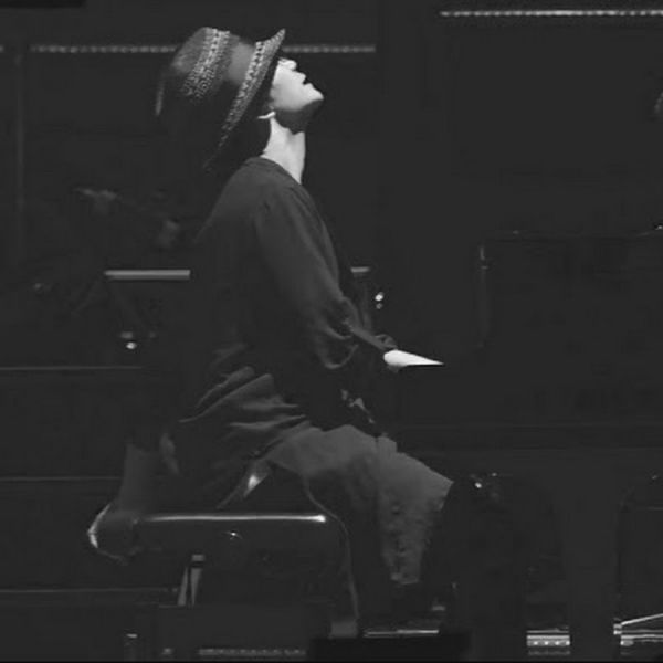 ファイル:菊池亮太 Ryota Kikuchi PIANO.jpg