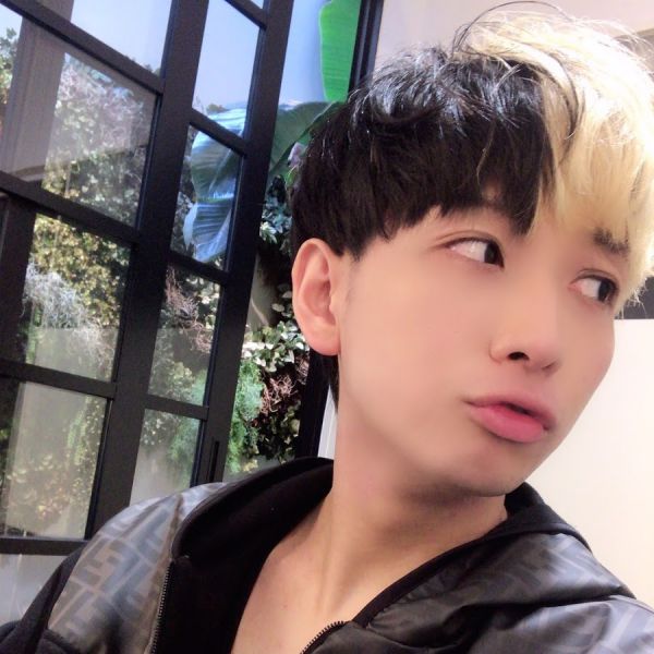 ファイル:ヒカルさんの小銭稼ぎ.jpg